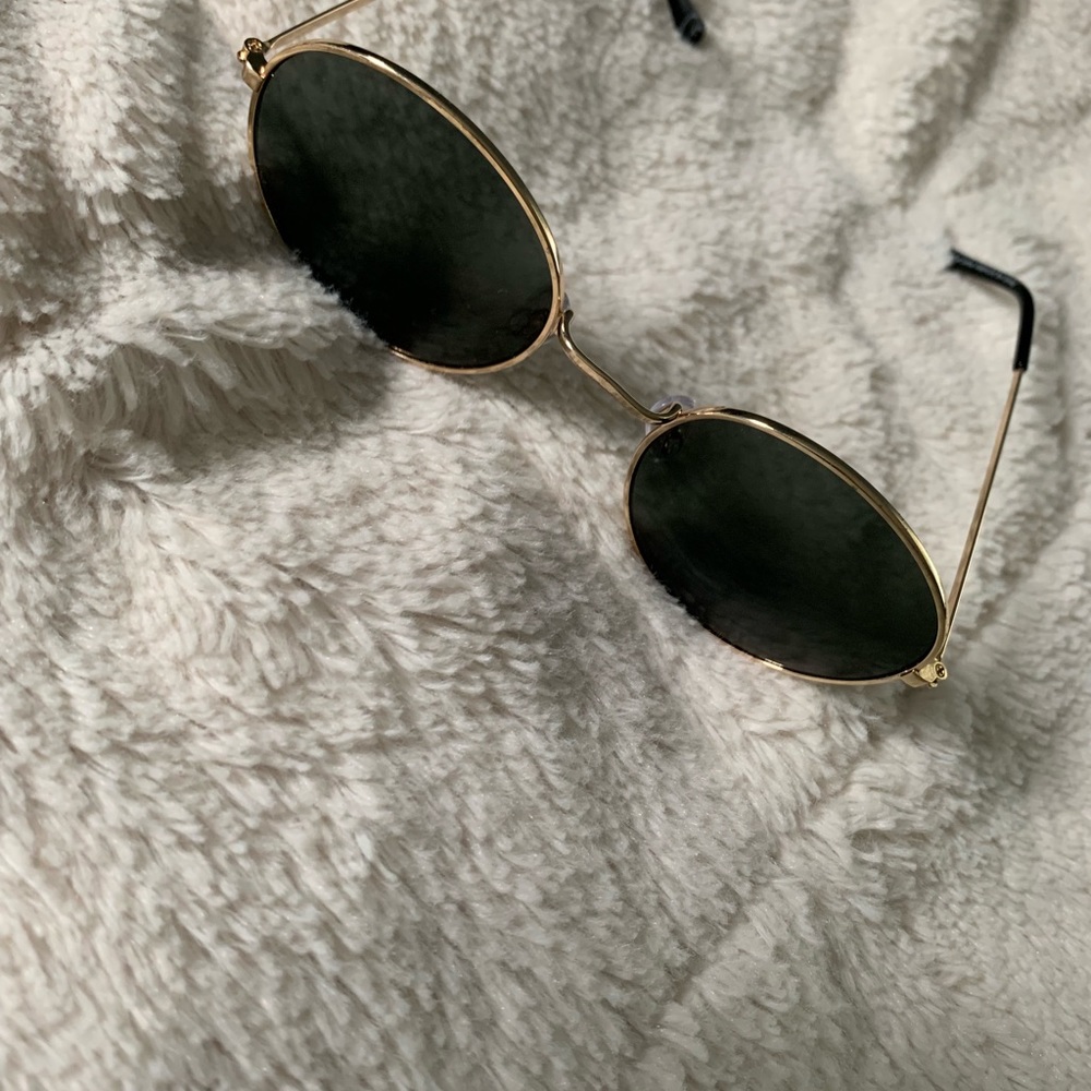 H&M round sunglasses